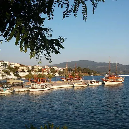 Dom wakacyjny Savvas & Katerinas Appartments *